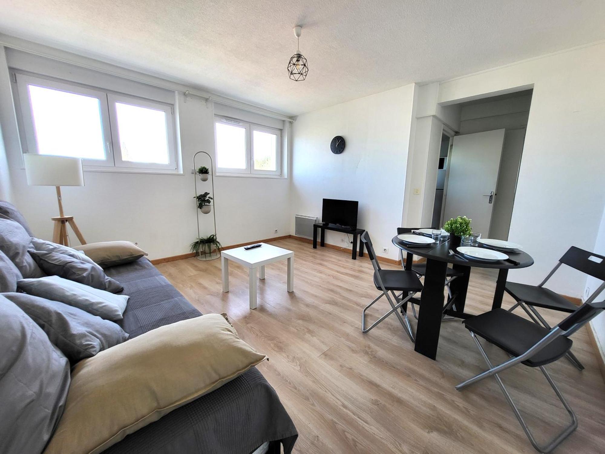 טראפס St-Quentin-En-Yvelines Plusieurs Appartements Avec Parking מראה חיצוני תמונה