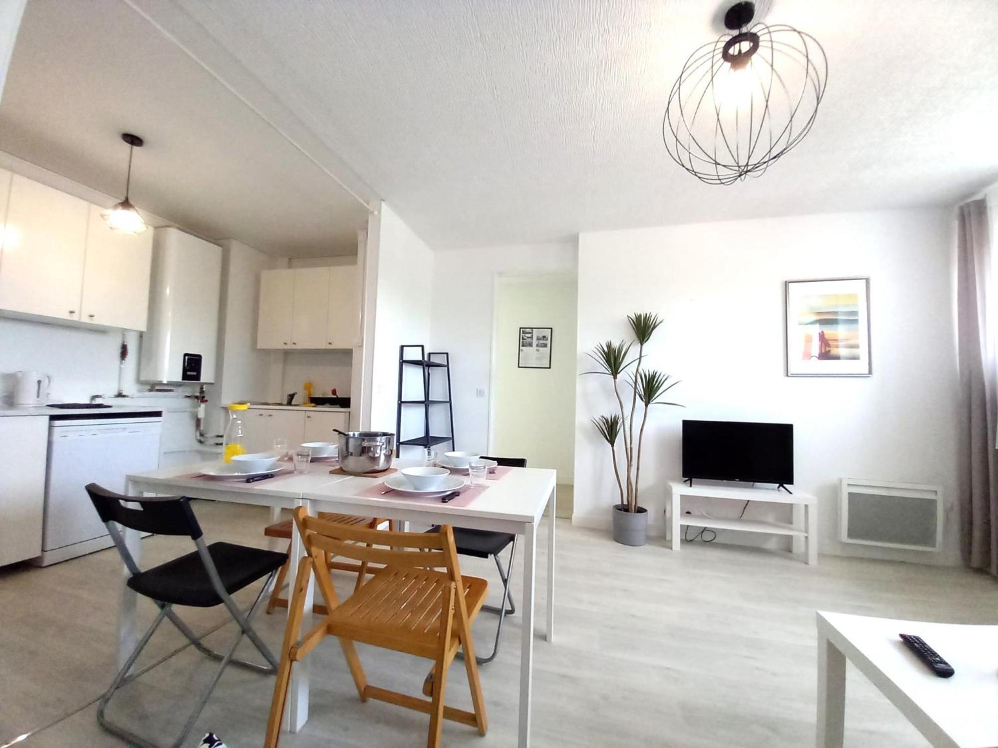 טראפס St-Quentin-En-Yvelines Plusieurs Appartements Avec Parking חדר תמונה